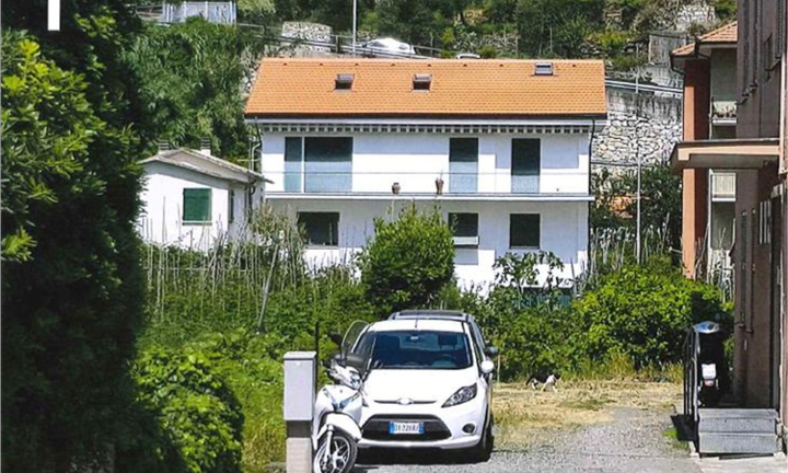 Ampio appartamento arredato con vista mare - Affit