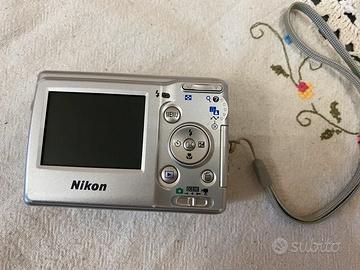 Nikon Coolpix L10 – Fotocamera Digitale Compatta