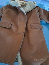 montone Mabrun con cappuccio rifiniture in pelle