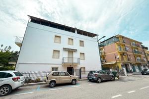 A812 - 50 metri dal mare - 5 posti letto