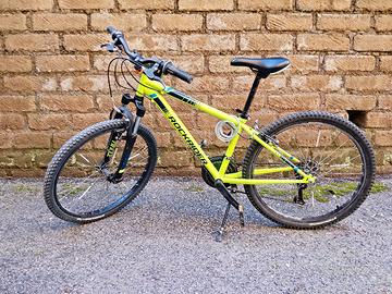 Bicicletta Mountain Bike Rockrider per ragazzi