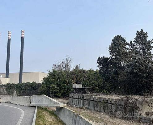 Immobile in asta di 56450 m² con più di 5 locali a - Vista 4