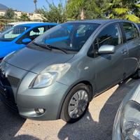 TOYOTA YARIS 1.3 BENZ 87CV AUTOMATICA 5P