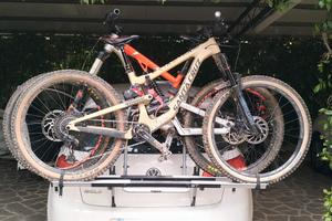 portabici da portellone Thule 