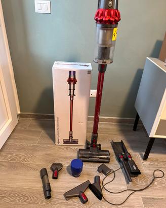 Dyson V10