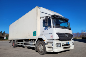 Mercedes Axor 1829 furgone m 8,60 aeroportuale