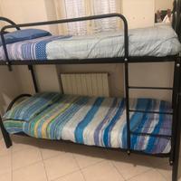 Letto a castello con materassi