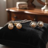 Lotto 2 paia di orecchini vintage con perle
