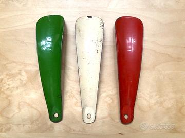 Tris vecchi calzascarpe in ferro (Italia-Bergamo)