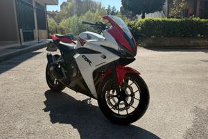 Honda CBR 500R | Patente A2