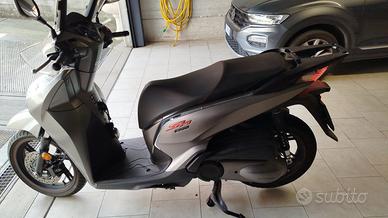 Scooter Honda SH 300
