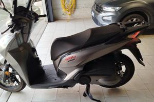 Scooter Honda SH 300