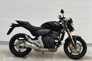 HORNET 600