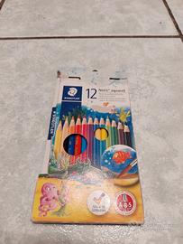 Colori a matita acquerellabili