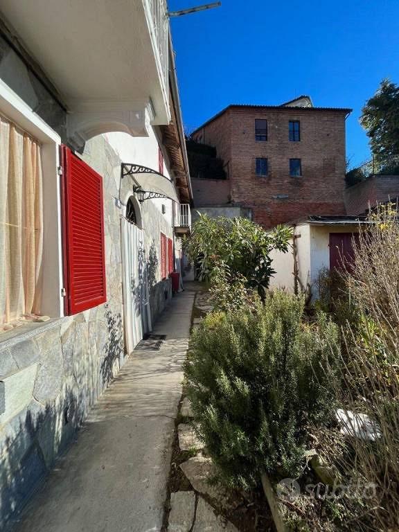 Rustico / Casale di 174 m² con 5 locali e box auto - Vista 4