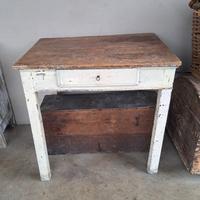 Antico tavolo in noce