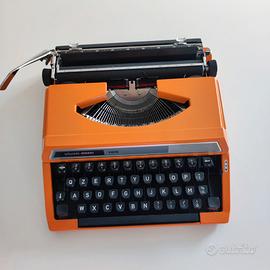 MACCHINA DA SCRIVERE SILVER-REED 100 VINTAGE