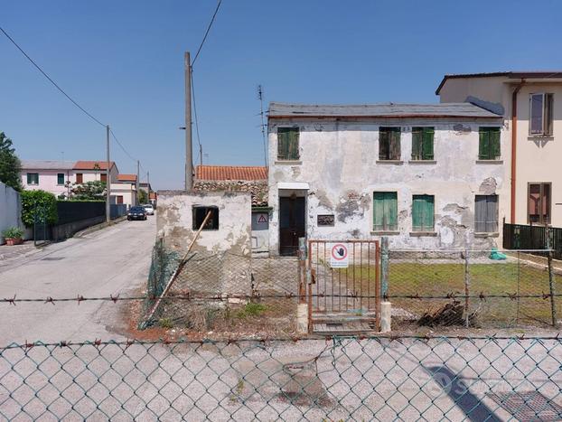 Rustico/Casale/Corte Adria [A4263VRG]