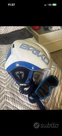 Casco sci bambino e occhiali sole