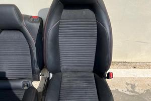 Vendiamo interni Mercedes benz classe a w176 alles