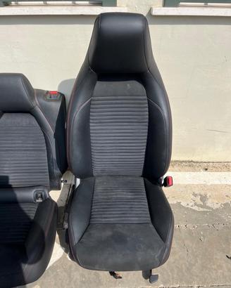 Vendiamo interni Mercedes benz classe a w176 alles