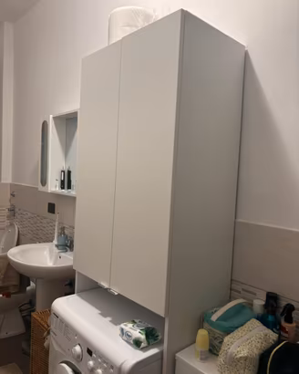 Mobile bagno sopra lavatrice