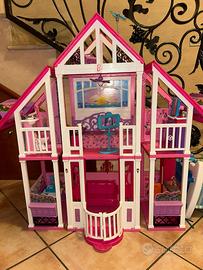 Casa di Barbie Dreamhouse a 3 piani