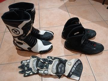 stivali guanti scarpe