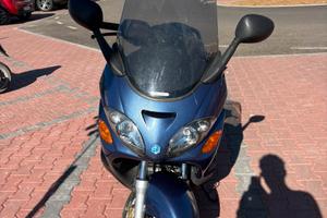 Piaggio X9 200