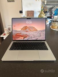 Apple Macbook Pro 14” (1TB SSD, M1 Pro, 16GB)