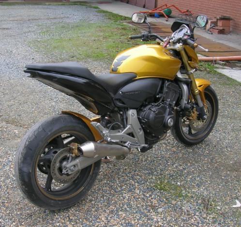 Honda Hornet 600 Street Fighter