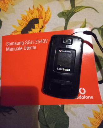 DUE CELLULARI VECCHI MODELLI