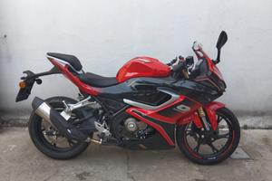 Qj Motor SRK 125 R
