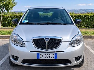 Lancia Y 1.2 69 CV Benzina euro 5-2012 Grandinata