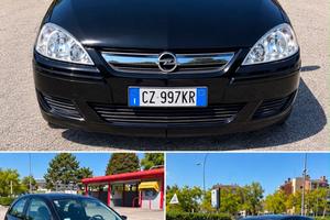 Opel Corsa 1.0 12V 3 porte // 25.000 km ///pari al