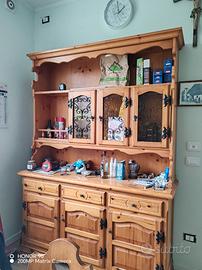 ARMADIO IN LEGNO 