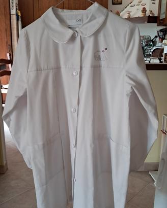 Grembiuli ( due)bambina. Anni 11/12