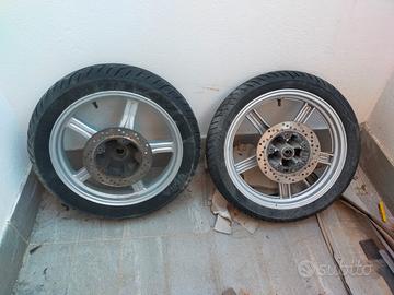 Coppia di ruote  complete Sym HD 200