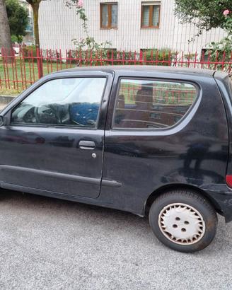 FIAT 600