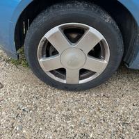 4 cerchi in lega + gomme