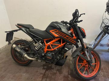 Ktm duke 125 2022 abs