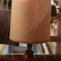 LUME A CAPPELLO PIEDE IN NOCE