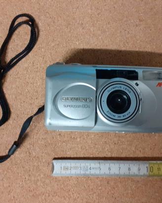 Fotocamera vintage Olympus superzoom 80G