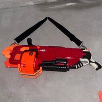 Nerf Mega Mastodon – Minigun gigante con tracolla