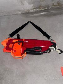Nerf Mega Mastodon – Minigun gigante con tracolla