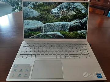NUOVO e Stupendo PC DELL Inspiron 15 5000