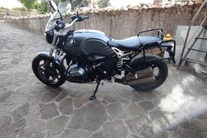 BMW R nine T