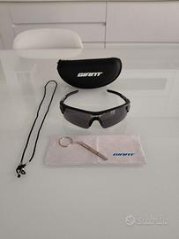 Occhiali Sportivi Giant Nero/Grigio (Nuovi)