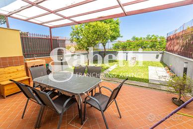 Villa a schiera Marano di Napoli [MV2162VRG]
