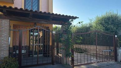 Appartamento di 135 m² con più di 5 locali e box a